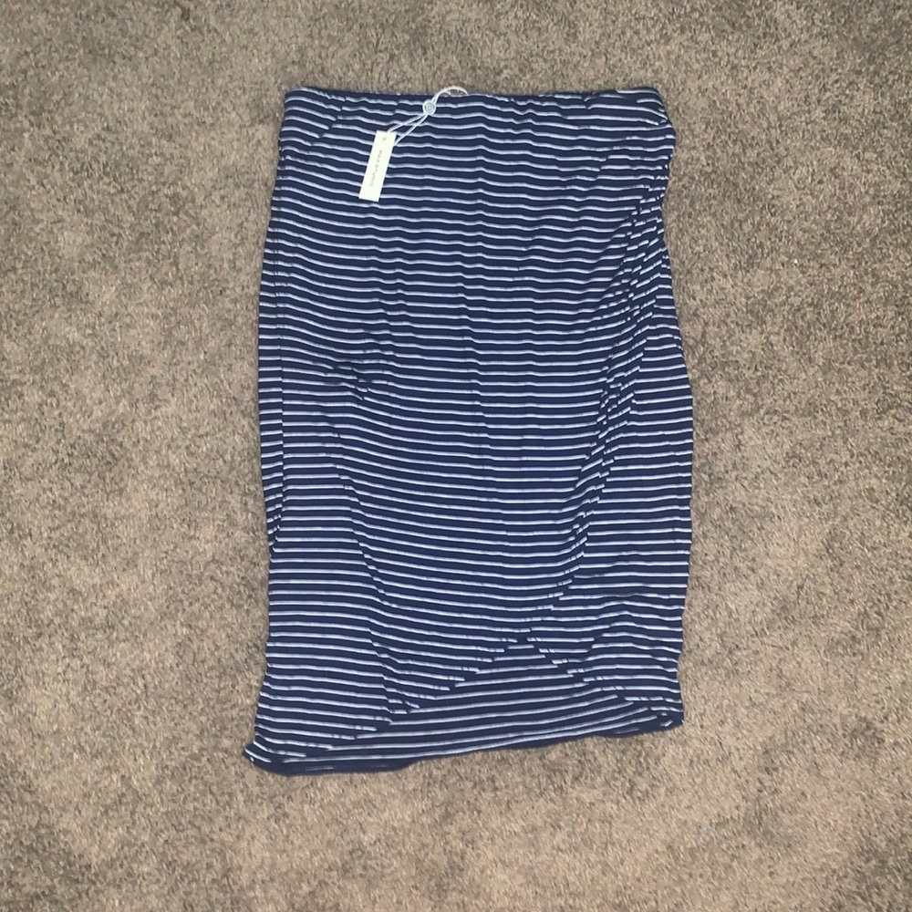 Mac Studio skirt